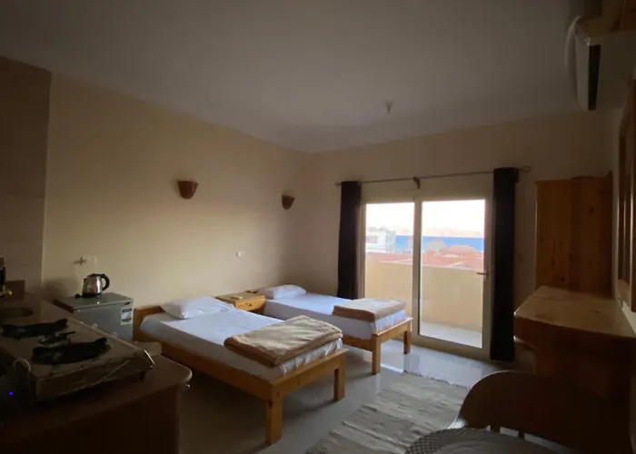 Je House